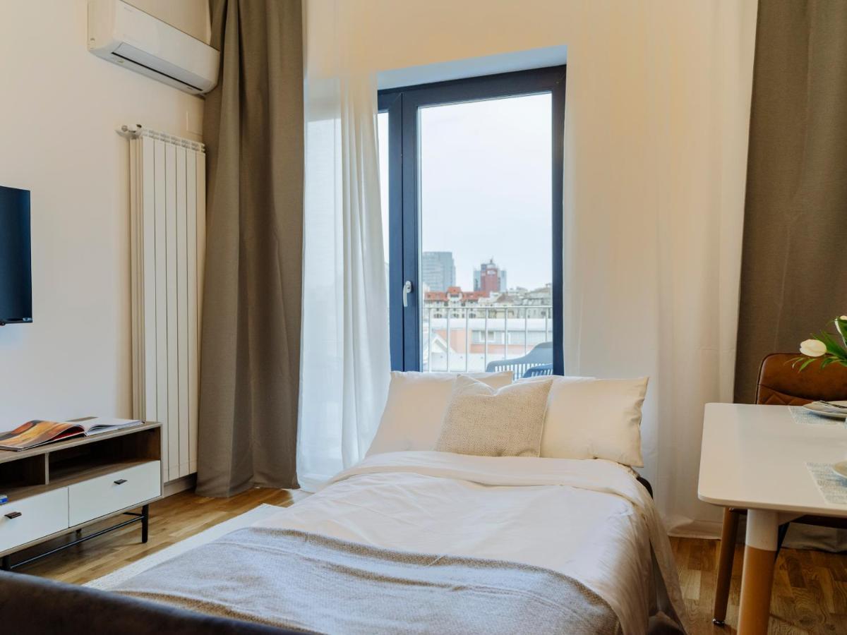 Sunny 2Br Flat - Top Location - Amazing Balcony Bucharest Exterior photo