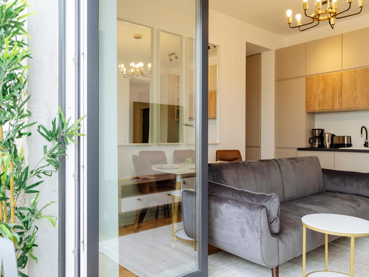 Sunny 2Br Flat - Top Location - Amazing Balcony Bucharest Exterior photo