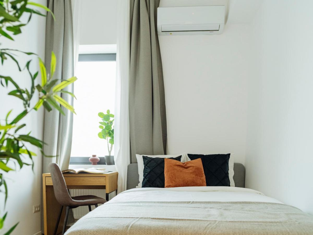 Sunny 2Br Flat - Top Location - Amazing Balcony Bucharest Exterior photo